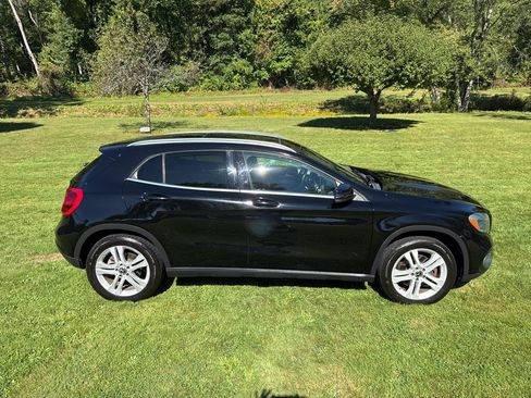 Used 2020 Mercedes-Benz GLA 250 4MATIC image 29