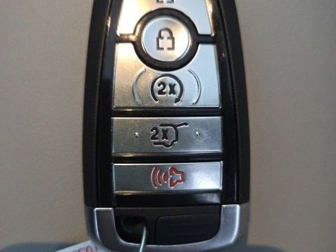 New 2026 Ford Explorer Active image 30