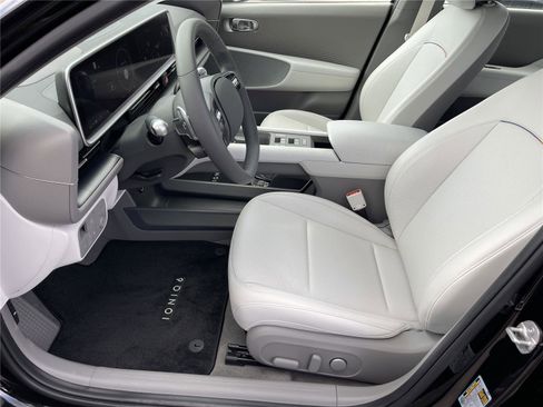 New 2025 Hyundai Ioniq 6 SEL image 6
