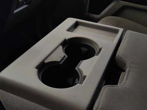 Used 2015 Ford F150 XLT image 26