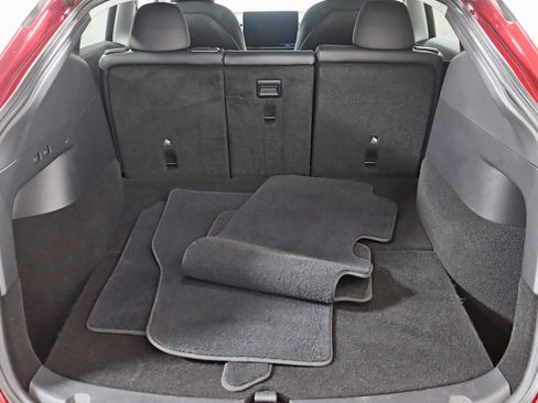 Used 2021 Tesla Model Y Long Range image 37