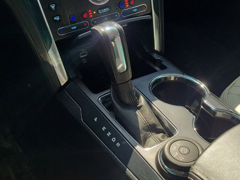 Used 2016 Ford Explorer Platinum image 36