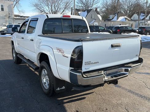 Used 2011 Toyota Tacoma 4x4 Double Cab image 7