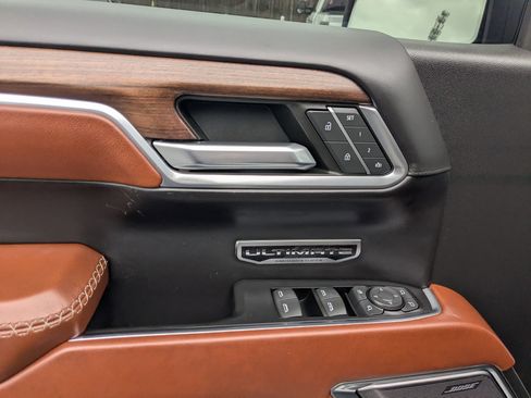 Used 2022 GMC Sierra 1500 Denali Ultimate image 10
