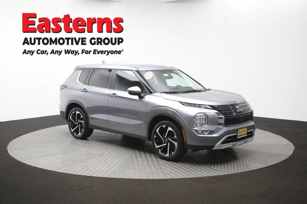 Used 2024 Mitsubishi Outlander SE AWD/4WD image 51
