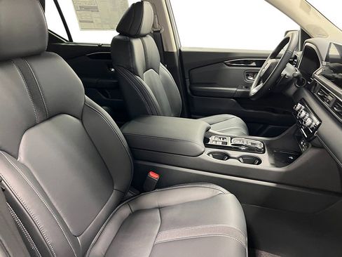 New 2025 Honda Pilot Touring image 37