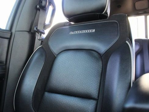 Used 2022 RAM 1500 Laramie image 32