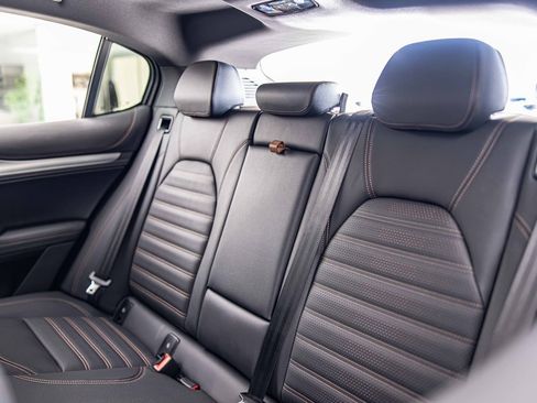 New 2025 Alfa Romeo Stelvio Sprint image 34
