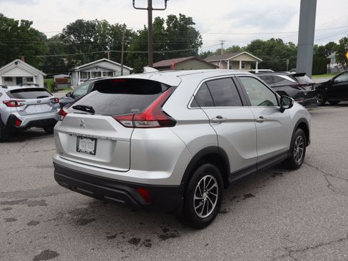 Used 2024 Mitsubishi Eclipse Cross ES AWD/4WD image 4