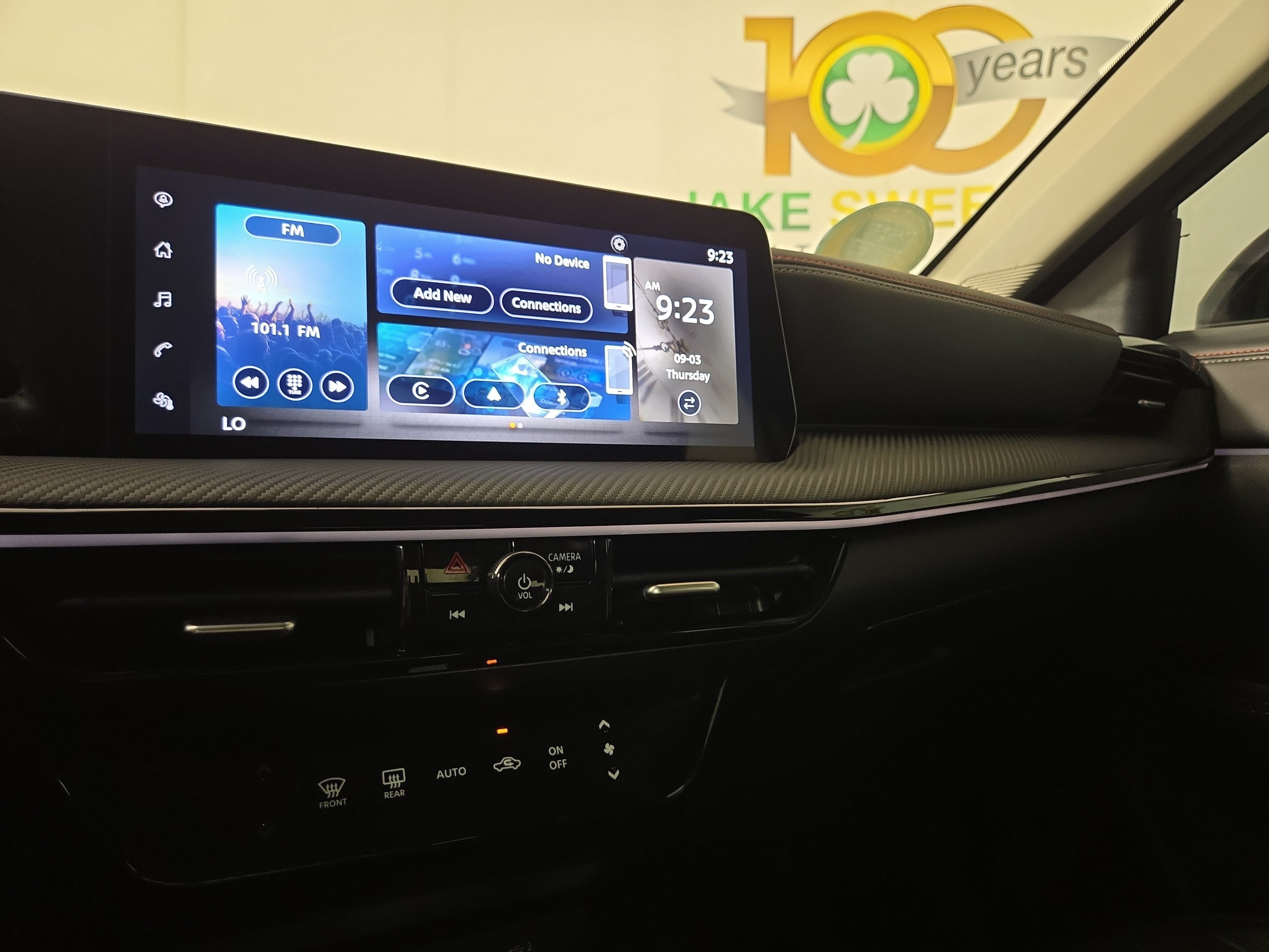 Used 2025 Nissan Kicks SR AWD/4WD image 21