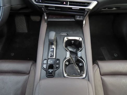 Used 2025 Lexus RX 450h Luxury image 24