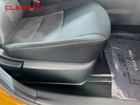 Used 2023 Nissan Sentra SR w/ Electronics Package FWD image 31