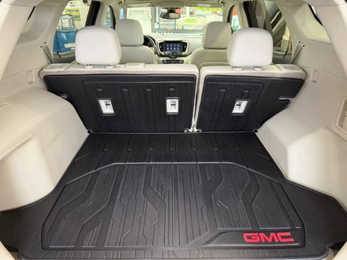 Used 2022 GMC Terrain Denali w/ Denali Premium Package image 24