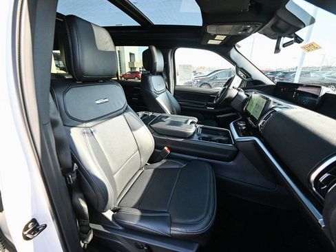 New 2026 Ford Expedition Platinum w/ Stealth Appearance Package image 23