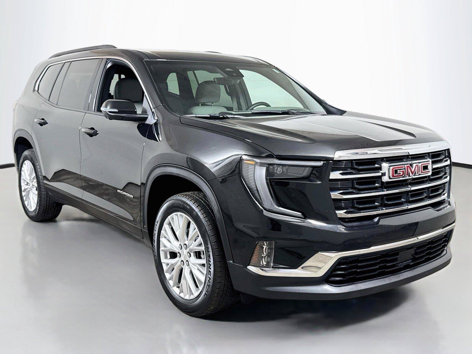Used 2026 GMC Acadia Elevation w/ Elevation Premium Package FWD image 3