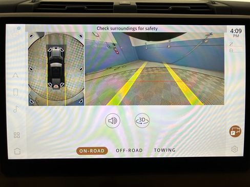 Used 2025 Land Rover Defender 110 X image 23