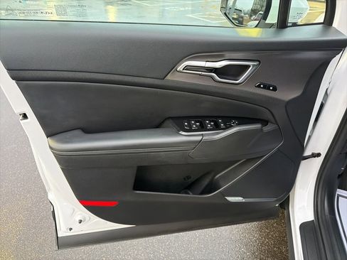Certified 2023 Kia Sportage SX image 30
