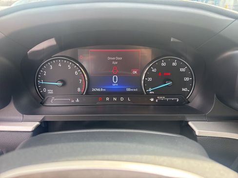 Used 2022 Ford Explorer XLT image 22