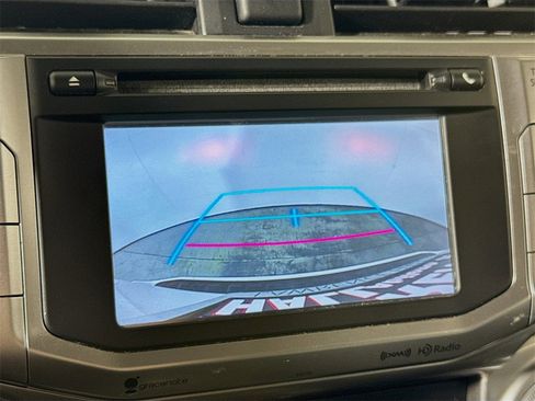 Used 2018 Toyota 4Runner SR5 image 12