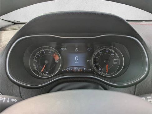 Used 2019 Jeep Cherokee Trailhawk w/ Comfort/Convenience Group image 16