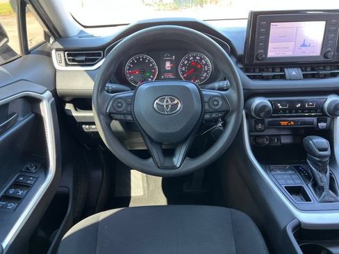 Used 2019 Toyota RAV4 LE w/ All Weather Liner Package AWD/4WD image 12