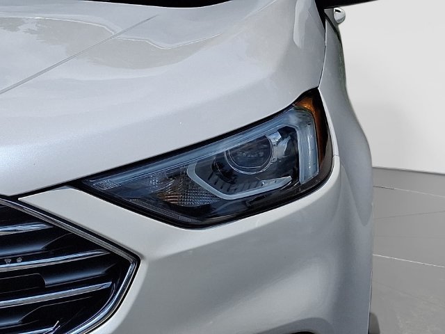 Used 2019 Ford Edge SEL w/ Equipment Group 201A AWD/4WD image 11