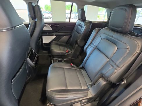 Used 2025 Lincoln Aviator Reserve w/ Equipment Group 201A AWD/4WD image 33