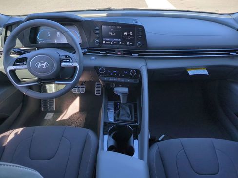 New 2026 Hyundai Elantra SEL Sport Premium FWD image 16
