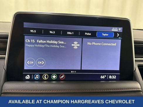 Used 2021 Chevrolet Suburban RST w/ Luxury Package image 18