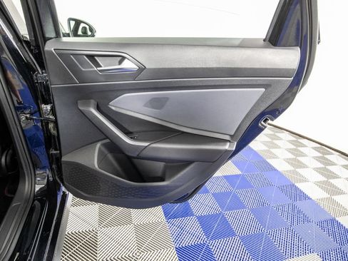 Used 2025 Volkswagen Jetta GLI Autobahn FWD image 17