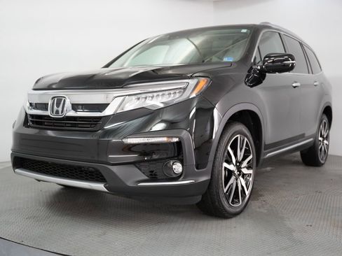 Used 2021 Honda Pilot Elite image 3