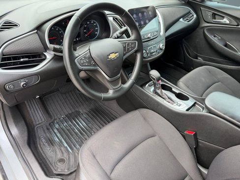 Used 2023 Chevrolet Malibu RS FWD image 4