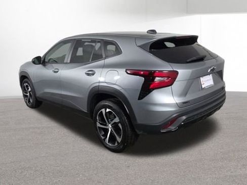 Used 2024 Chevrolet Trax RS w/ Driver Confidence Package image 6