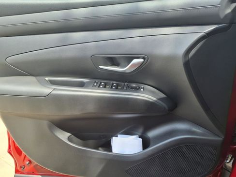 New 2025 Hyundai Tucson SE image 14