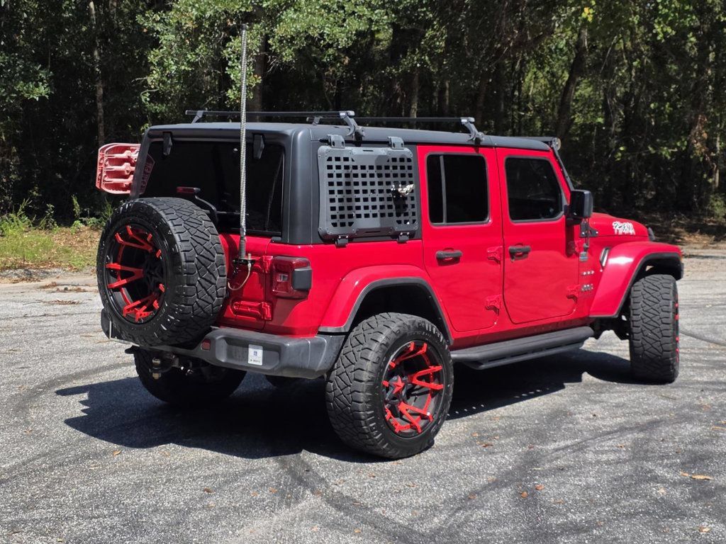 Used 2018 Jeep Wrangler Unlimited Sahara AWD/4WD image 5