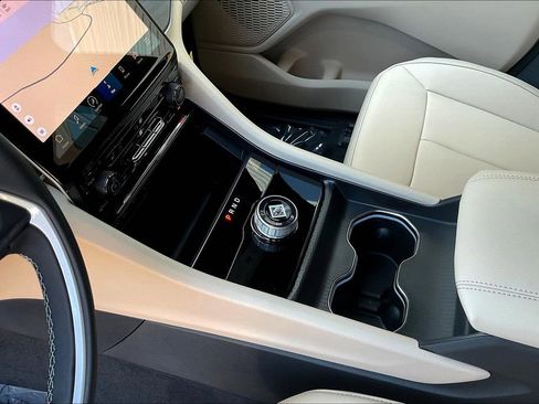 New 2025 Jeep Grand Cherokee Limited image 16