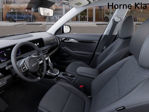 New 2025 Kia Seltos S image 17