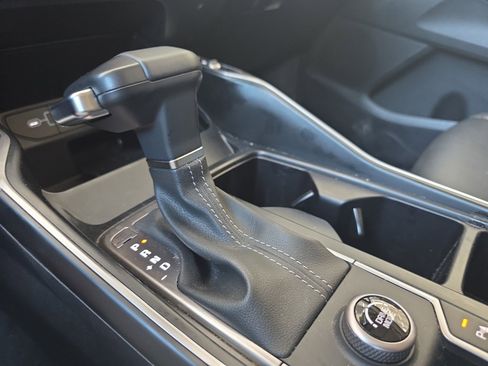 Certified 2025 Kia Sorento S FWD image 20