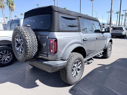 Used 2023 Ford Bronco Badlands AWD/4WD image 5