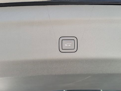 Used 2024 GMC Yukon Denali Ultimate image 21