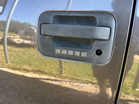 Used 2005 Ford F150 Lariat AWD/4WD image 47