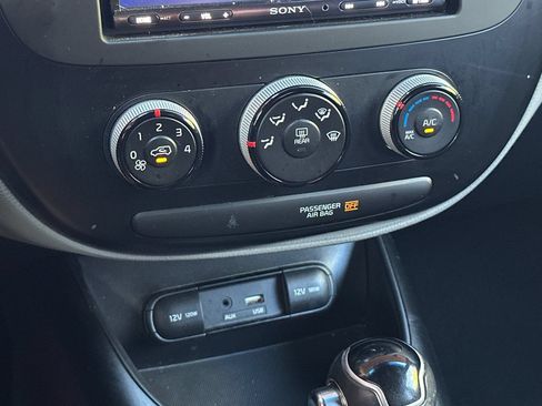Used 2019 Kia Soul FWD image 20