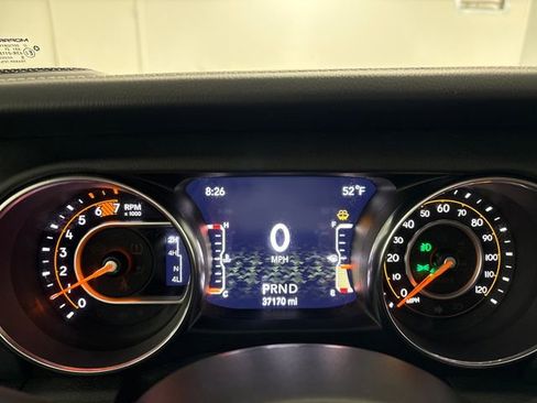 Used 2021 Jeep Wrangler Unlimited Sahara w/ Uconnect 4C Nav & Sound Group image 29