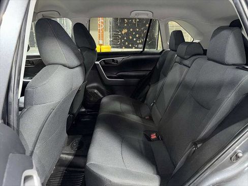 Certified 2022 Toyota RAV4 LE image 17