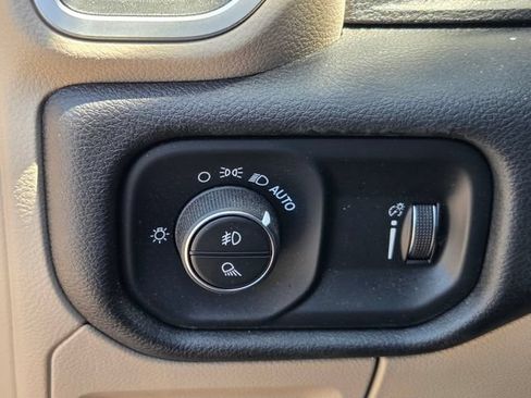 Used 2021 RAM 1500 Big Horn RWD image 11