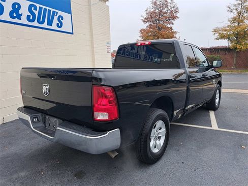 Used 2024 RAM 1500 Classic SLT image 6