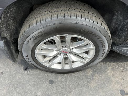 Used 2022 GMC Yukon SLT image 8