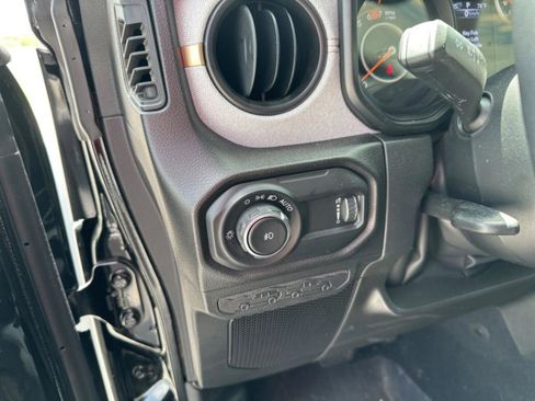 Used 2024 Jeep Wrangler Sport AWD/4WD image 11