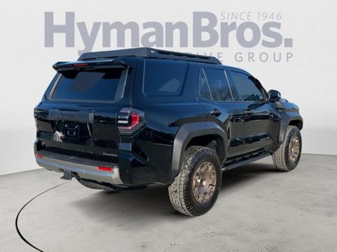 Used 2025 Toyota 4Runner Trailhunter AWD/4WD image 3