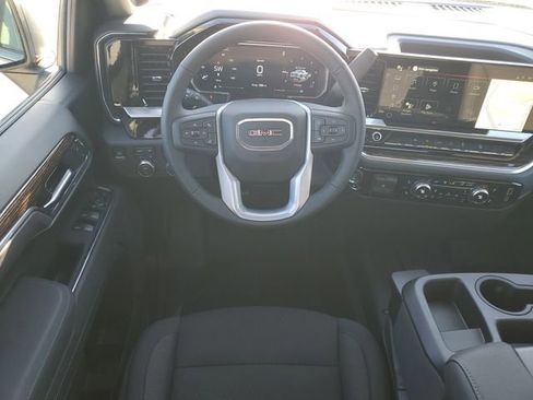 New 2026 GMC Sierra 1500 SLE image 24